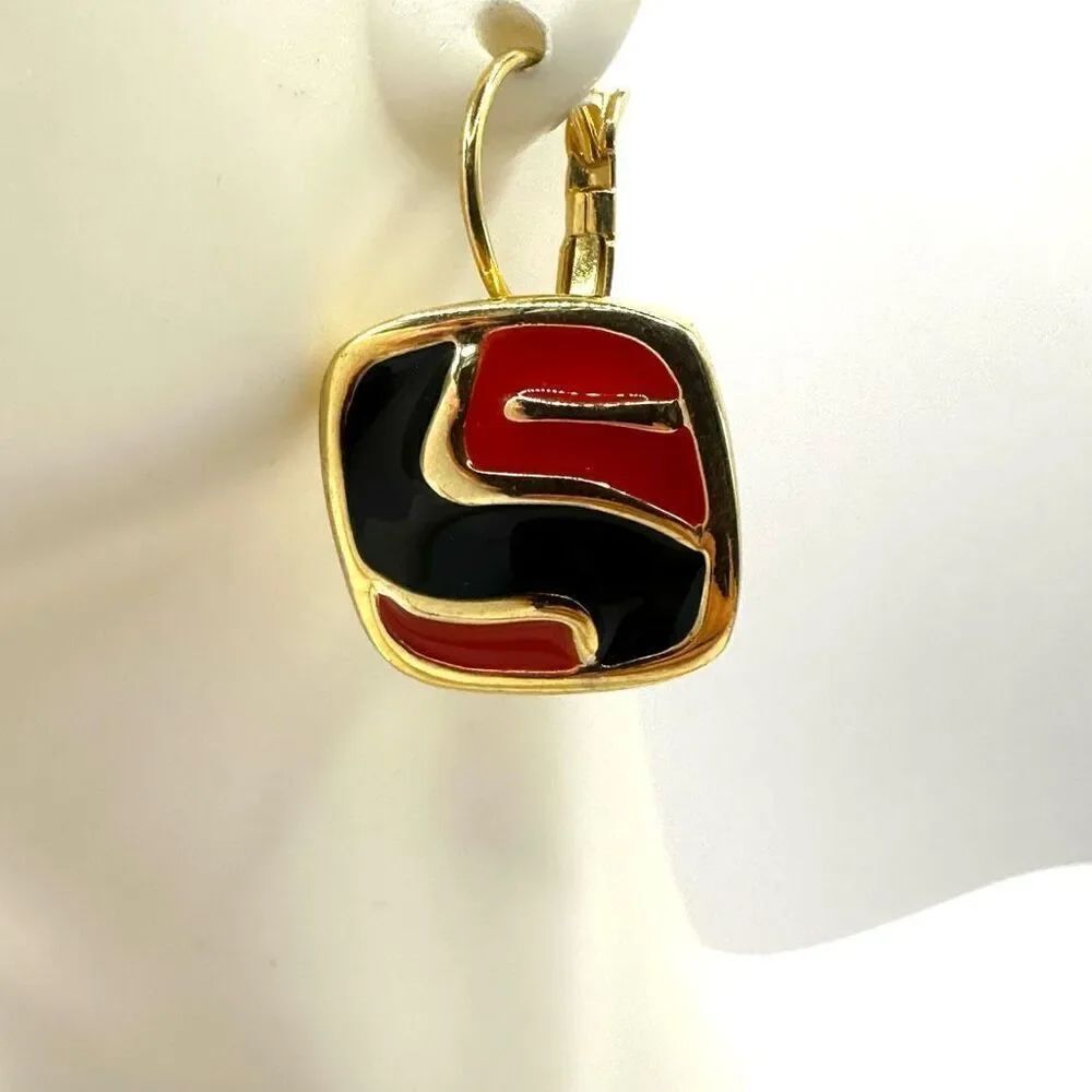 Red black and gold tone square earrings